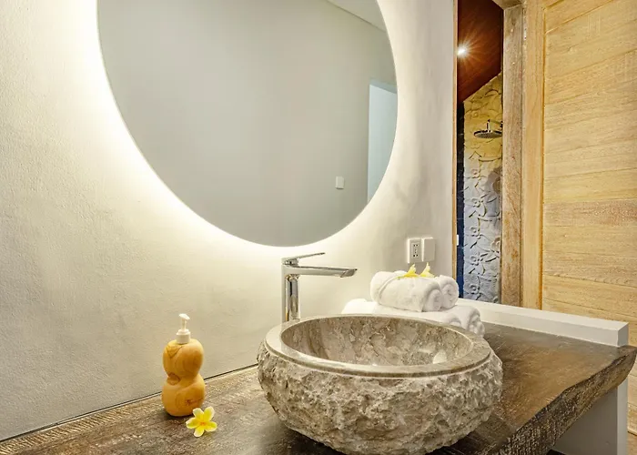Brand New Luxury 3br Ethnic Ubud # 1 Villa *