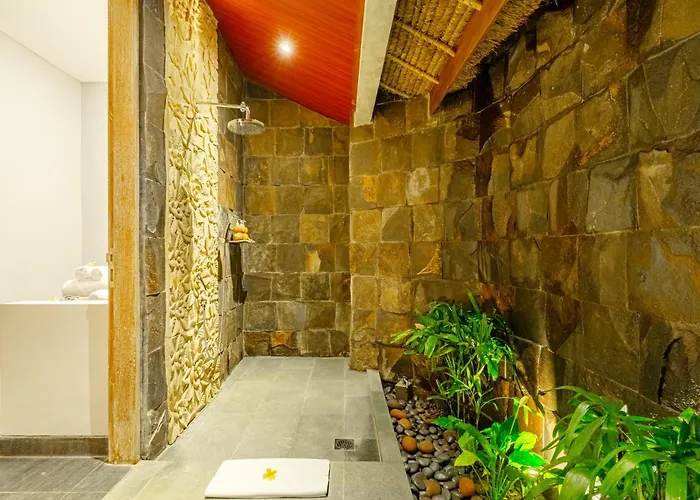 Brand New Luxury 3br Ethnic Ubud # 1 Villa Ubud